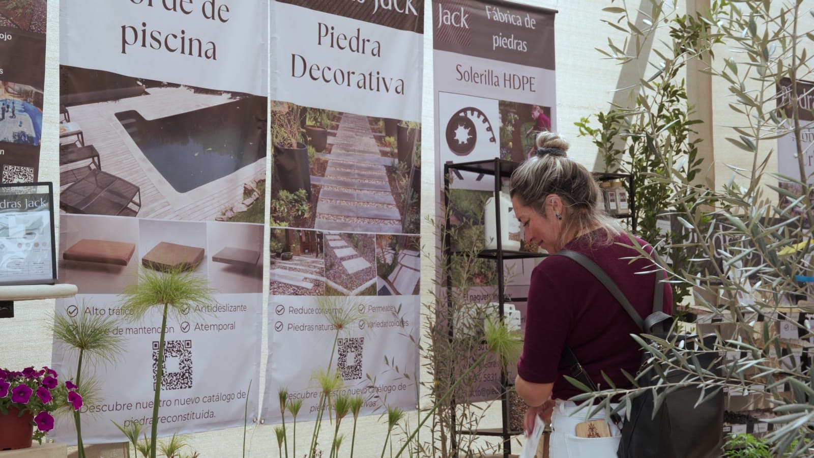 Muestras y productos en una exhibición Piedras Jack