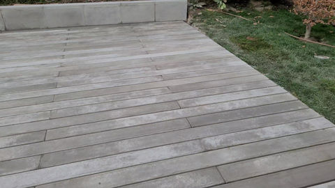 Deck, faldón y jardinera — fotografía de la publicación original