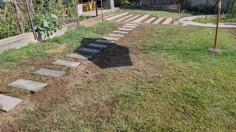 Durmientes de piedra y borde faldon — fotografía de la publicación original