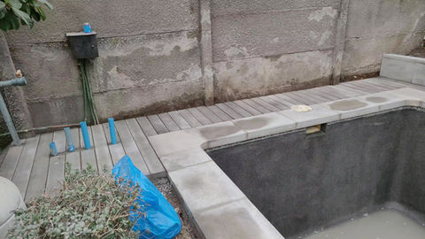 Deck, faldón y jardinera — fotografía de la publicación original